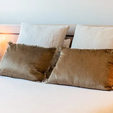 Amphitrite Share & Happiness Villa